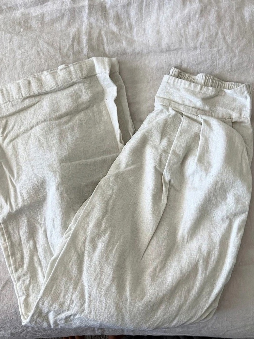 A&F Wide Leg Pants in White